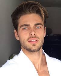 Ariel Fritz's Instagram, Twitter & Facebook