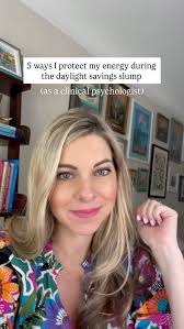 Daylight savings might seem like a small shift, but honestly, it can mess  with your sleep, mood, and focus more than you’d think🙃☀️, So here are  five simple things I want you to keep in mind this week ...