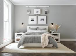 Buy too much paint, and you've not only wasted $30, but you've also got to store the surplus somewhere on your already crowded shelves. Fleetwood Fleetwood Paints