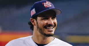 Nolan Arenado: “Sin el sacrificio de mis abuelos cubanos no sería el jugador que soy”