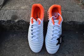 Nike Tiempo Legend 7 Academy Fg White Orange Original By Nike Harga 1 000 000 Diskon Chat By Wa Murah Ni Size 40 Sport Shoes Sneakers Puma Sneaker