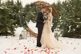 Um die hauptheldin des tages zu werden. Braut Accessoires Fur Die Hochzeit Im Winter 5 Elegante Warmende Tipps Beauty Tipps Net