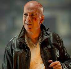 With bruce willis, jai courtney, sebastian koch, mary elizabeth winstead. Onoarea Filmelor Greu De Ucis Este Salvata S A Renuntat La Decizia Care A Distrus Filmul In Urma Cu 6 Ani Procinema Protv Ro
