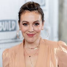 Good photos will be added to photogallery. Alyssa Milano Shared Hair Loss She Believes Was Caused By Covid 19 Allure