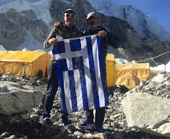 Ο γιώργος μαρίνος φαίνεται να εδραιώνεται στην ενδεκάδα του λεβαδειακού, υπό την καθοδήγηση μπορεί ο μαρίνος ακόμα να μην έχει πετύχει κάποιο τέρμα στο πρωτάθλημα της super league 2. Dyo Ellhnes Sthn Koryfh Toy Kosmoy Messinia Live