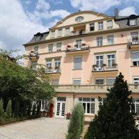 Das kurhaus thea befindet sich im beliebten kurort bad kissingen nicht weit von der saale, dem kurgarten und der kisssalis therme entfernt. R U F Touristik Kurort Bad Kissingen