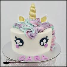 There's something for everyone inside this triple layer, neopolitan cake. 3d Princess Doll Buttercream Cake White Spatula