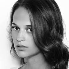 The actress quietly gave birth to their first child earlier this year. Alicia Vikander ãƒ›ãƒ¼ãƒ  Facebook