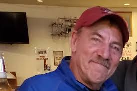 Dale Munn's Instagram, Twitter & Facebook