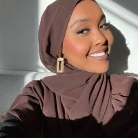 100+ profiler som matchar ”Najma”