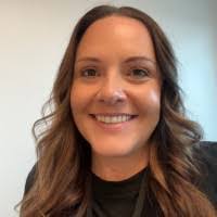 Leslie Hirsch's Instagram, Twitter & Facebook