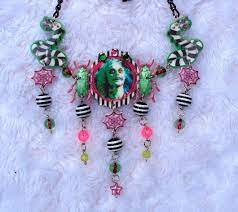 Beetlejuice Necklace Sandworm Beetles Black And White Etsy Fandom Jewelry Lovely Jewellery Quirky Jewelry