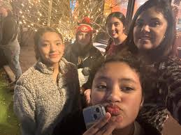 We enjoyed this weekend very much from Christmas lights in Fayetteville  Christmas shopping and then ending it with some more shopping in Branson  and then Silver Dollar City today!! Super grateful for