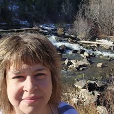 Are there any PartyLite representatives in the Reedsburg area?