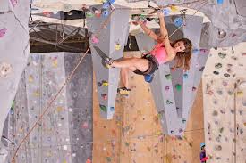 Rsultat de recherche d'images pour "escalade indoor"