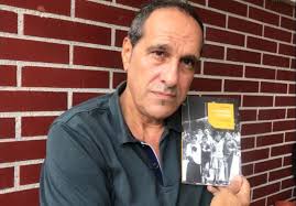 Alberto Pardo recuerda en un libro veinte episodios de su niñez por las  caleyas de Arenas de Cabrales