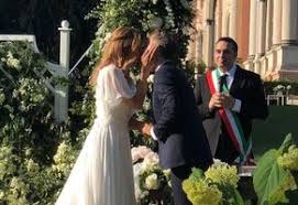 Maria zaffino è conosciuta dal grande pubblico soprattutto per essere stata una delle ballerine professioniste di amici. Daniele Bossari E Filippa Lagerback Sposi Foto E Video Dall Album Di Nozze