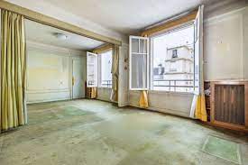 En ce qui concerne la rénovation appartement paris, le montant dépendra du type de travaux à réaliser et de la surface à couvrir, mais aussi des pièces qui devront être rénovées : Appartement 2 Pieces A Renover Dans Un Immeuble De Standing Paris 6eme Century 21 Assas Raspail