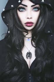 Paris Sinclair (officialparissinclair)