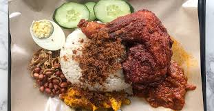 Nasi lemak pandan kukus ayam berempah ini terletak dipasar pagi ss2, buka dari pukul 7 sampai habis, ramai pembeli nasi. Nasi Lemak Ayam Goreng Calories