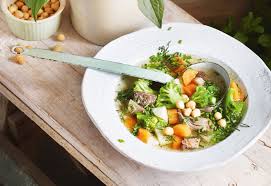 Fruhlingssuppe Mit Selbstgemachten Backerbsen Frisch Gekocht Rezept Suppen Und Eintopfe Rezepte Suppe
