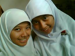 Nies dan Anggie