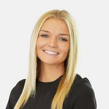 Amanda Nieman's Instagram, Twitter & Facebook