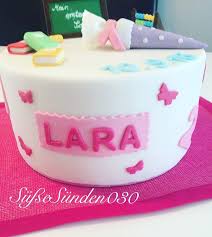 Einschulungstorte Madchen Rosa Instagram Suesse Suenden 030 Torte Einschulung Kuchen Einschulung Einschulungstorte