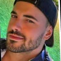 30+ "Bayron Zambrano" profiles