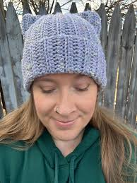 Who doesn't need a cat hat? I have started knitting up these for colder  weather and holidays coming up 🐱 Pattern is Family Cat Hat by  YourKnittingroom, knitted in DK yarn