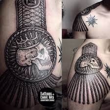 15 Fancy Epaulette Tattoos For Your Shoulders Russian Tattoo Russian Prison Tattoos Tattoos For Guys