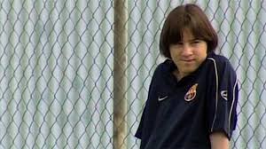 Lionel andrés messi (spanish pronunciation: Lional Messi Haircut How He Played With His Haircut Livinghours