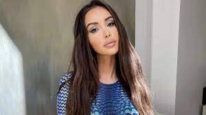 Nabilla et camille lellouche ensemble dans un clip de rap parodique. Nabilla Benattia Her Son Threatened With Death By Internet Users She Makes An Update The News 24