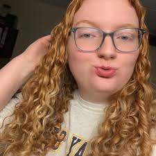 Why does sugar free white chocolate separate in energy drinks?