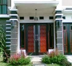 Desainnya minimalis, tiang teras rumah ini sangat simple hanya mengkombinasikan guratan kecil dibeberapa area saja. Desain Rumah Minimalis 2020 Cagak Teras Model Teras Rumah Minimalis 2019