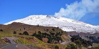 El volcán copahue mantiene atentos a todos por la actividad registrada en las últimas horas. El Volcan Copahue Presenta Alerta Verde Para La Civilidad Neuquen Informa