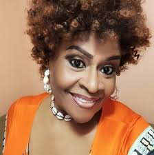 Hey family what do you suggest HELP ME I CAN'T DECIDE... PLEASE... a b с