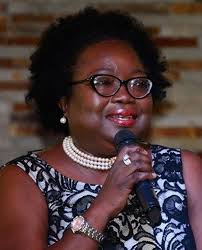 Roxanne Myers's Instagram, Twitter & Facebook