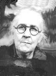 Alice Sumner's Instagram, Twitter & Facebook