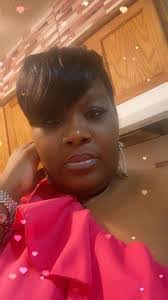 Erica Malloy's Instagram, Twitter & Facebook