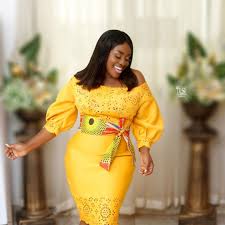 Emelia Brobbey On Instagram Reflect Upon Your Present Blessings Of Which African Print Fashion Dresses African Design Dresses African Fashion Dresses