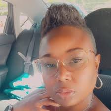 YALL THATS NOT MY BABY !!! THATS MY NEPHEW #allthesecongratsinmymessenger  😂😂😂 HOLD UP NIII