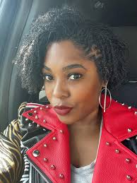 Photogenic products for curly locs and ends