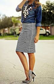Black And White Striped Pencil Skirt Pop Of Style In A Black And White Striped Skirt 33 Ways To Wear Stripes See Them All At Www W Pencil Skirt Outfits Striped Skirt Outfit Striped Skirt Pencil