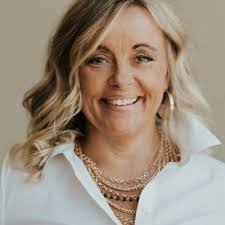 Jennifer Ritzman's Instagram, Twitter & Facebook