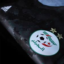 كأس العرب 2021 أو كأس الفيفا للعرب 2021 (بالإنجليزية: Ø¨Ø§Ù„ØµÙˆØ± Ø§Ù„Ù‚Ù…ÙŠØµ Ø§Ù„Ø¬Ø¯ÙŠØ¯ Ù„Ù„Ù…Ù†ØªØ®Ø¨ Ø§Ù„ÙˆØ·Ù†ÙŠ Ø§Ù„Ù†Ù‡Ø§Ø± Ø£ÙˆÙ†Ù„Ø§ÙŠÙ†