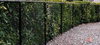 Get 2021 4 foot chain link fence price options and installation cost ranges. Chain Link Fence Cost Installation Guide In 2021 Earlyexperts