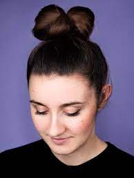 Das Sind Die Schonsten Frisuren Fur Die Du Nur Deinen Invisibobble Brauchst Anleitung Medium Haare Styling Kurzes Haar Schone Frisuren