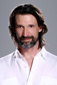 A diez años de “Alguien Te Mira”