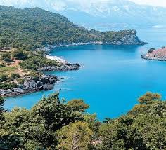 Από την θάλασσα βρίσκoνται τα. Pefki Evia Peyki Eyboia Enoikiazomena Dwmatia Dyaria Gkarsonieres Enoikiazontai Gia To Kalokairi Kai Gia Olo X Greece Vacation Visiting Greece Places In Greece